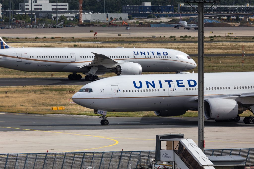 United only airline to mandate staff vaccinations, videos with longer descriptions rank higher on YouTube, and Twitter suspends Marjorie Taylor Greene again