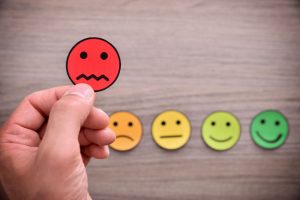 How internal communicators can manage and mitigate bad company reviews