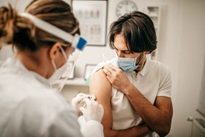 Are workers willing to resign over vaccine mandates?